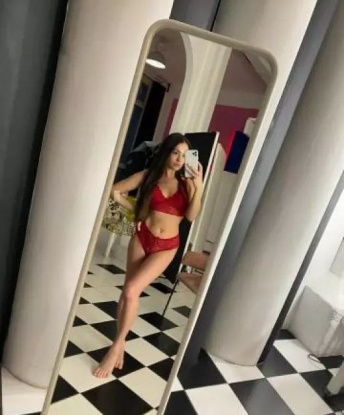 Я знаю, как доставить вам удовольствие и сделать все ваши фантазии реальностью. Приглашаю вас в мир страсти и наслаждения, где каждая минута будет наполнена эротическими эмоциями. Уютная атмосфера, полный релакс и мои нежные ласки – всё это ожидает вас. Не стесняйтесь обращаться, я готова оправдать ваши самые смелые ожидания. Буду рада вас увидеть и воплотить в жизнь все ваши мечты 🌟💋. 1336, 20 лет